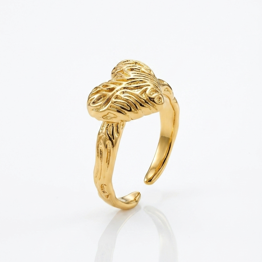 Molten Gold heart pattern ring