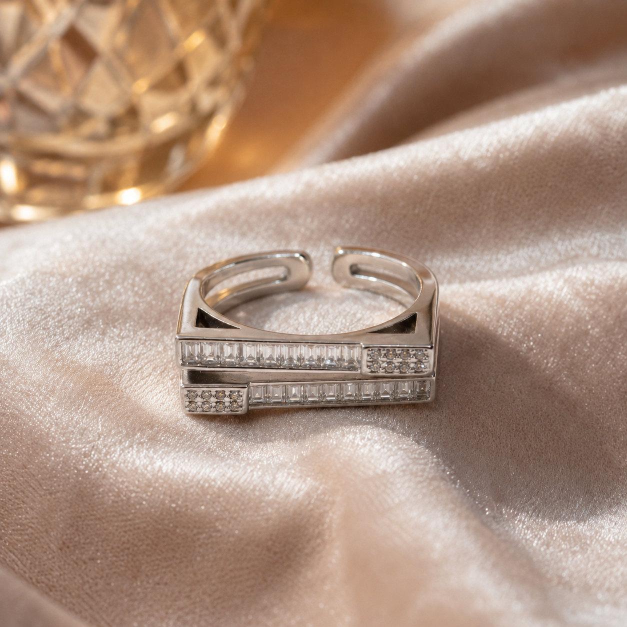 Silver ring with Diamond rows adjustabe