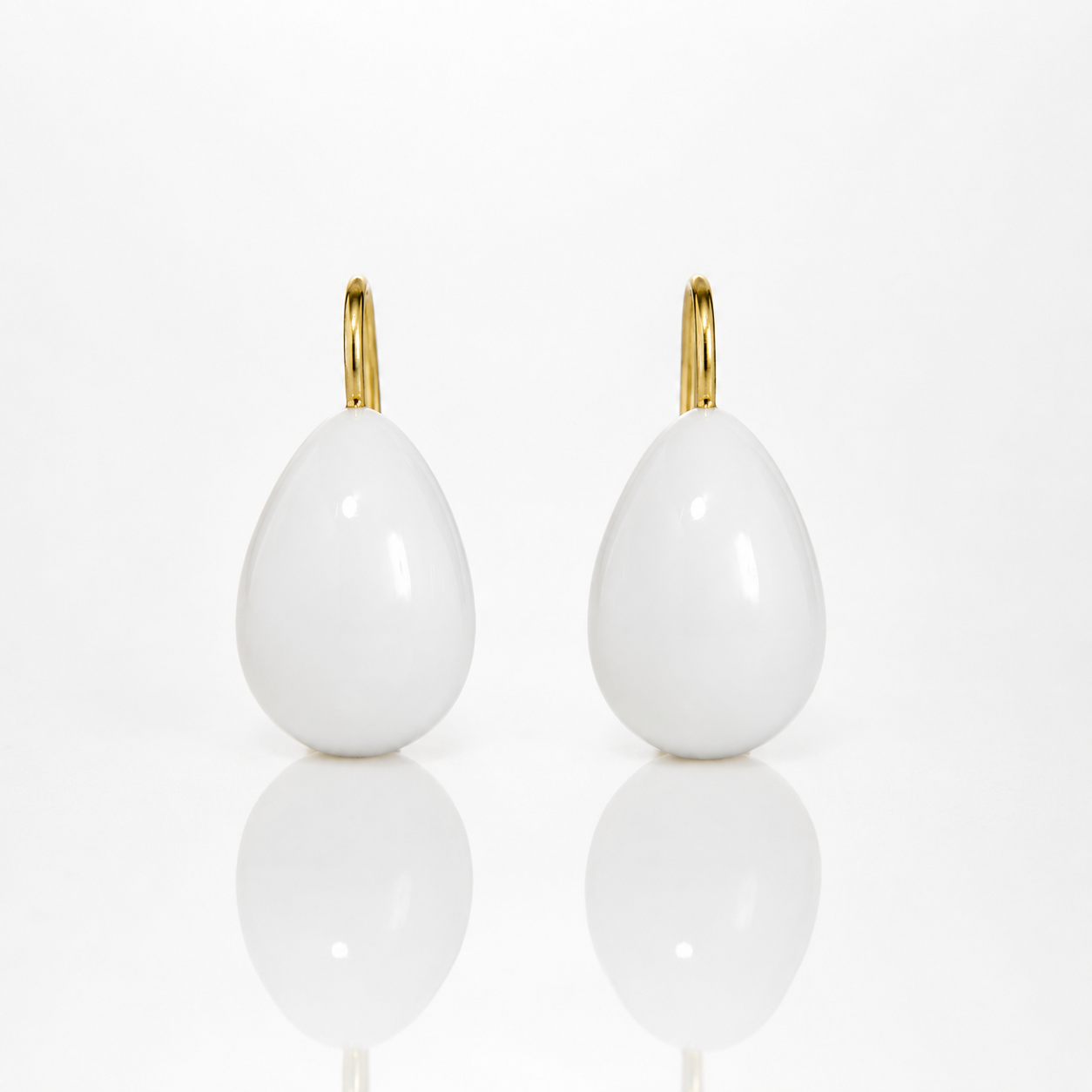 Pearl White Drop Gold Hook Anti-Tarnish Earrings